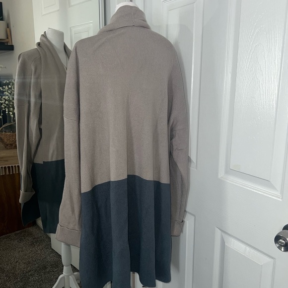 Wynne Layers Color-Block Knit Cozy Long Cardigan Sweater - Picture 5 of 8
